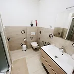 Casa de Férias Sonila's 1 *